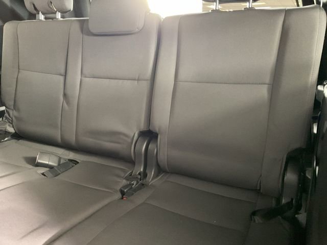 Used 2025 Toyota Sequoia SR5 AWD/4WD image 22