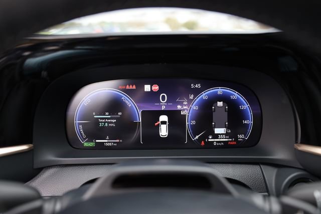 Used 2025 Toyota Crown Signia w/ Advanced Technology Package AWD/4WD image 21