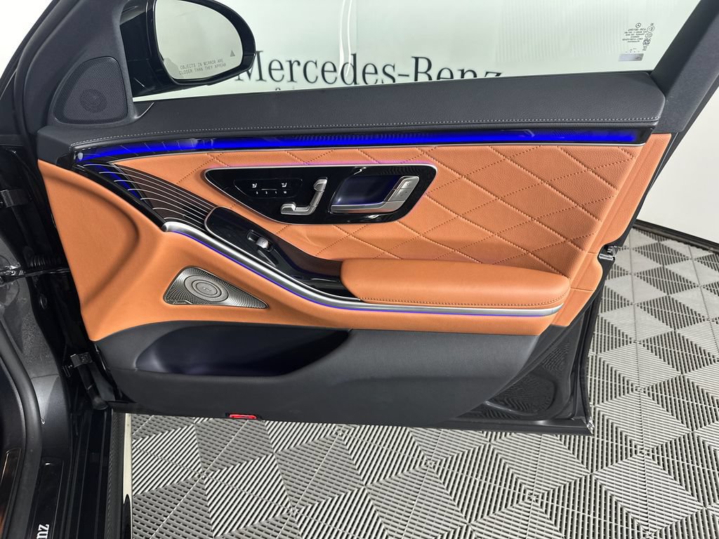 Certified 2025 Mercedes-Benz S 580 4MATIC Sedan image 15