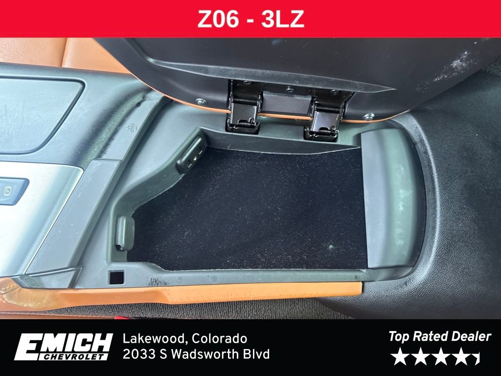 Used 2016 Chevrolet Corvette Z06 w/ 3LZ Preferred Equipment Group image 24