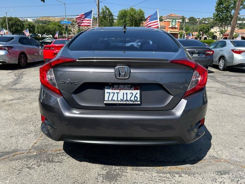 Used 2017 Honda Civic EX-T image 4
