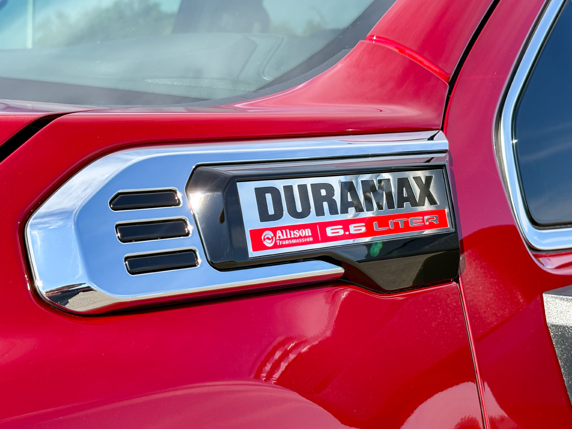 Used 2024 GMC Sierra 3500 SLT AWD/4WD image 5