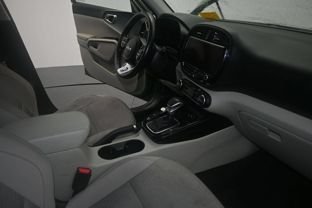 Used 2023 Kia Soul EX FWD image 13