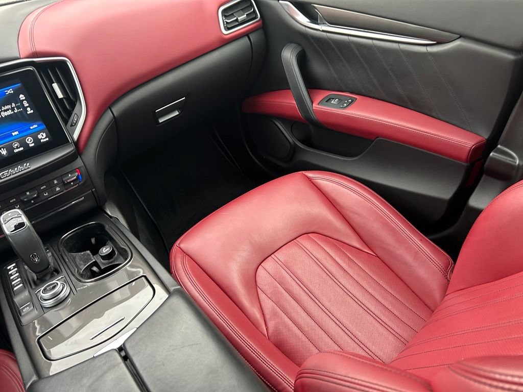 Used 2020 Maserati Ghibli RWD image 11