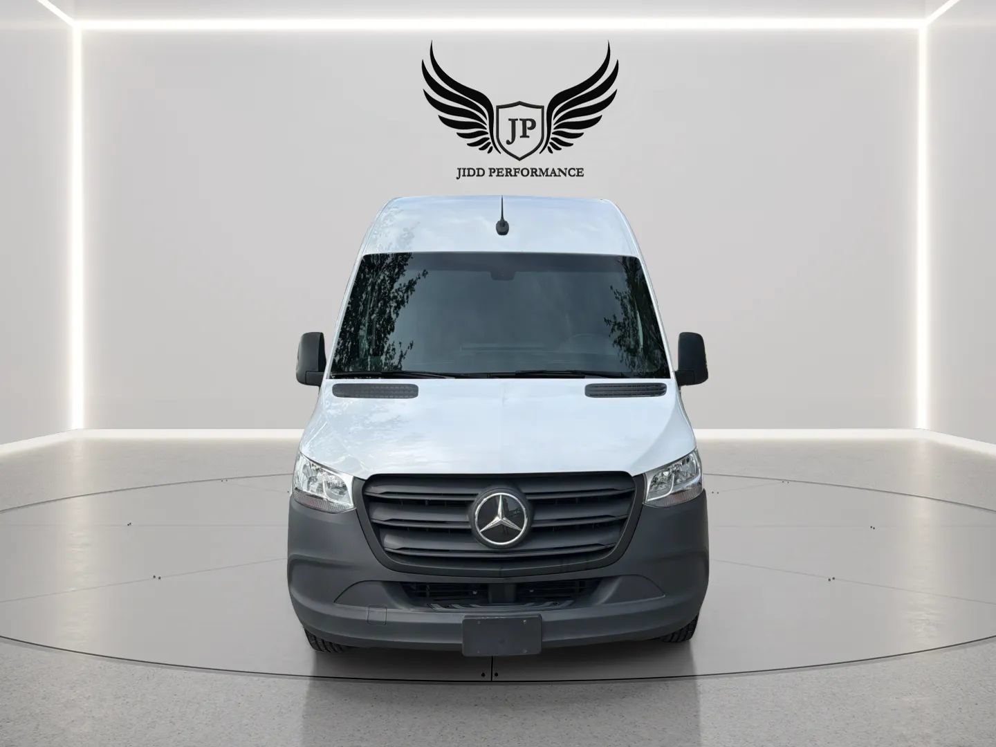 Used 2024 Mercedes-Benz eSprinter 170 Cargo image 15
