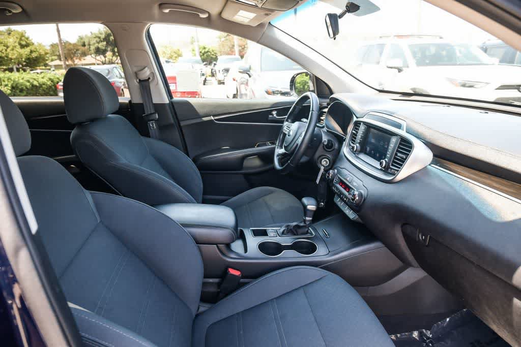 Used 2019 Kia Sorento S FWD image 15