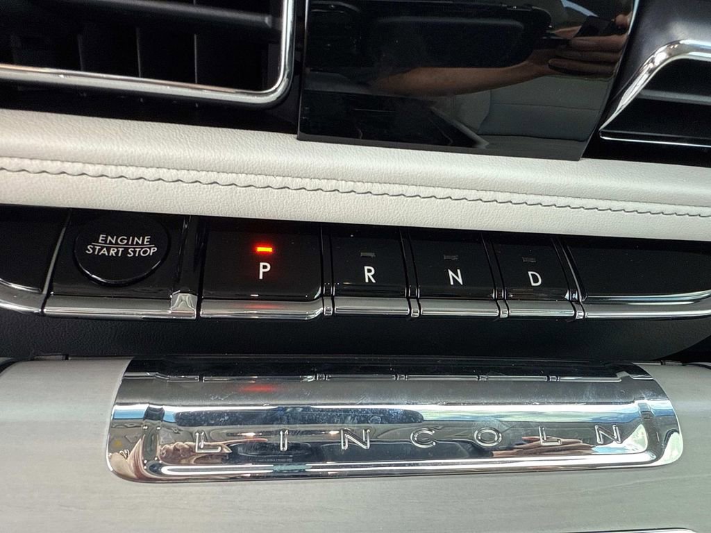 New 2025 Lincoln Aviator Reserve image 28