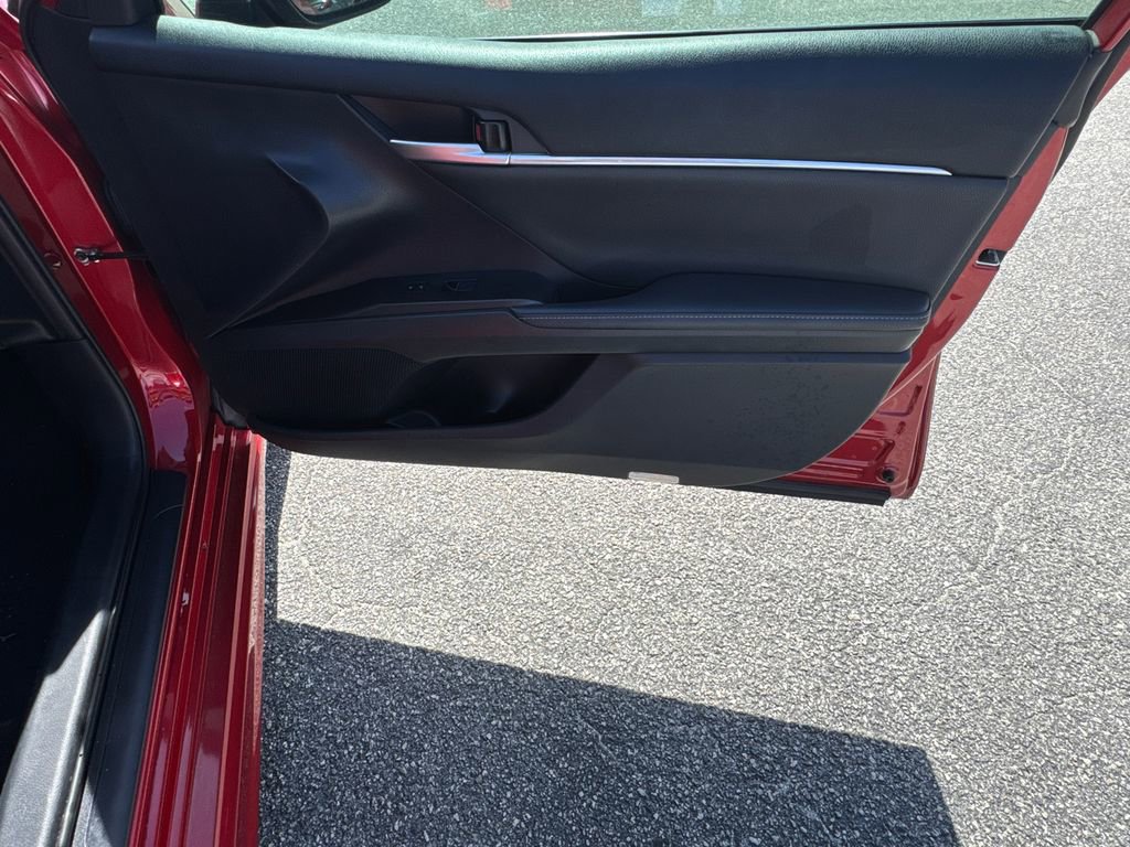 Used 2024 Toyota Camry XSE w/ Navigation Package image 14