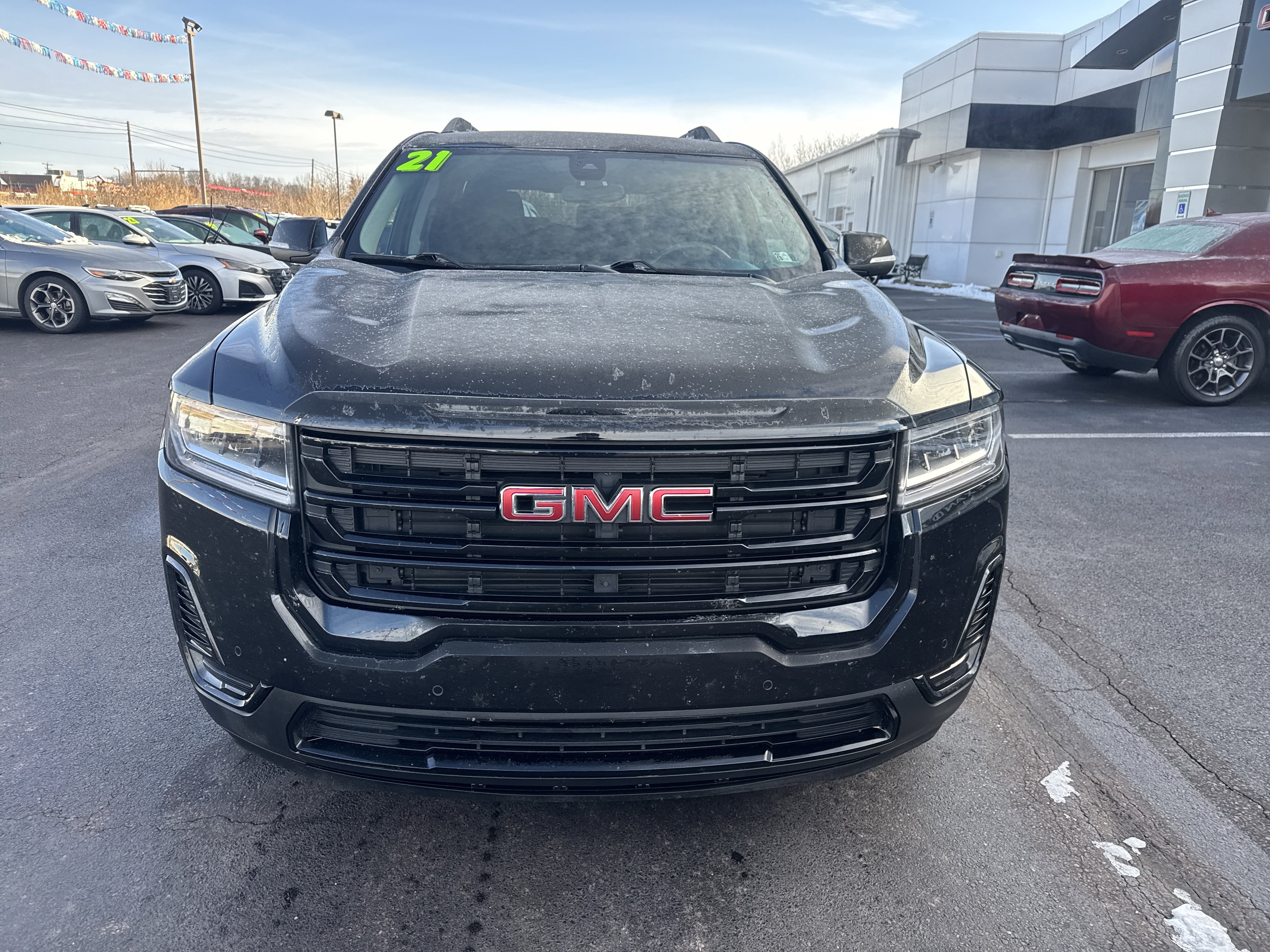 Used 2021 GMC Acadia SLE w/ Driver Convenience Package image 9