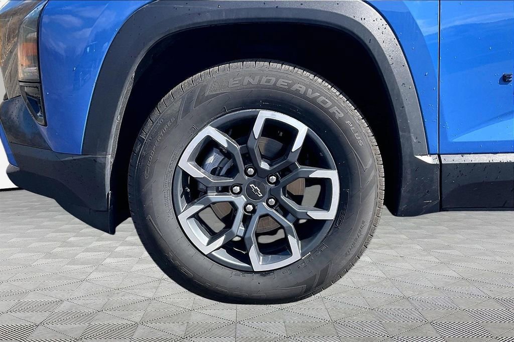 Used 2025 Chevrolet Equinox ACTIV w/ Safety and Technology Package image 34