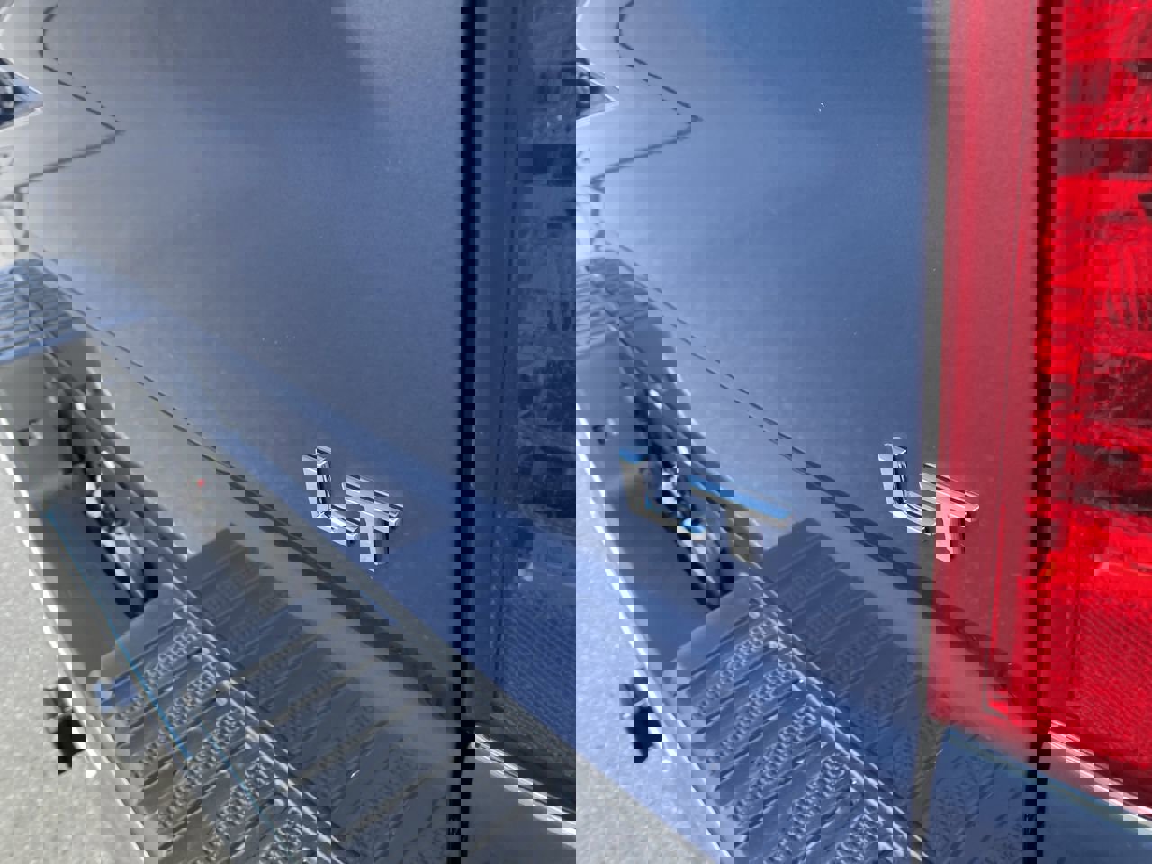 New 2024 Chevrolet Silverado 1500 LT w/ Z71 Off-Road Package image 11