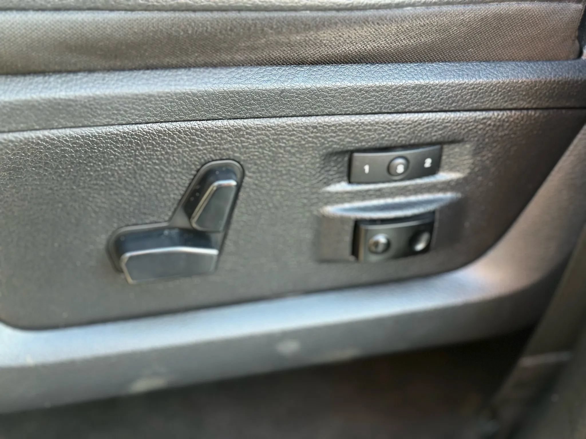 Used 2013 RAM 3500 Laramie AWD/4WD image 38