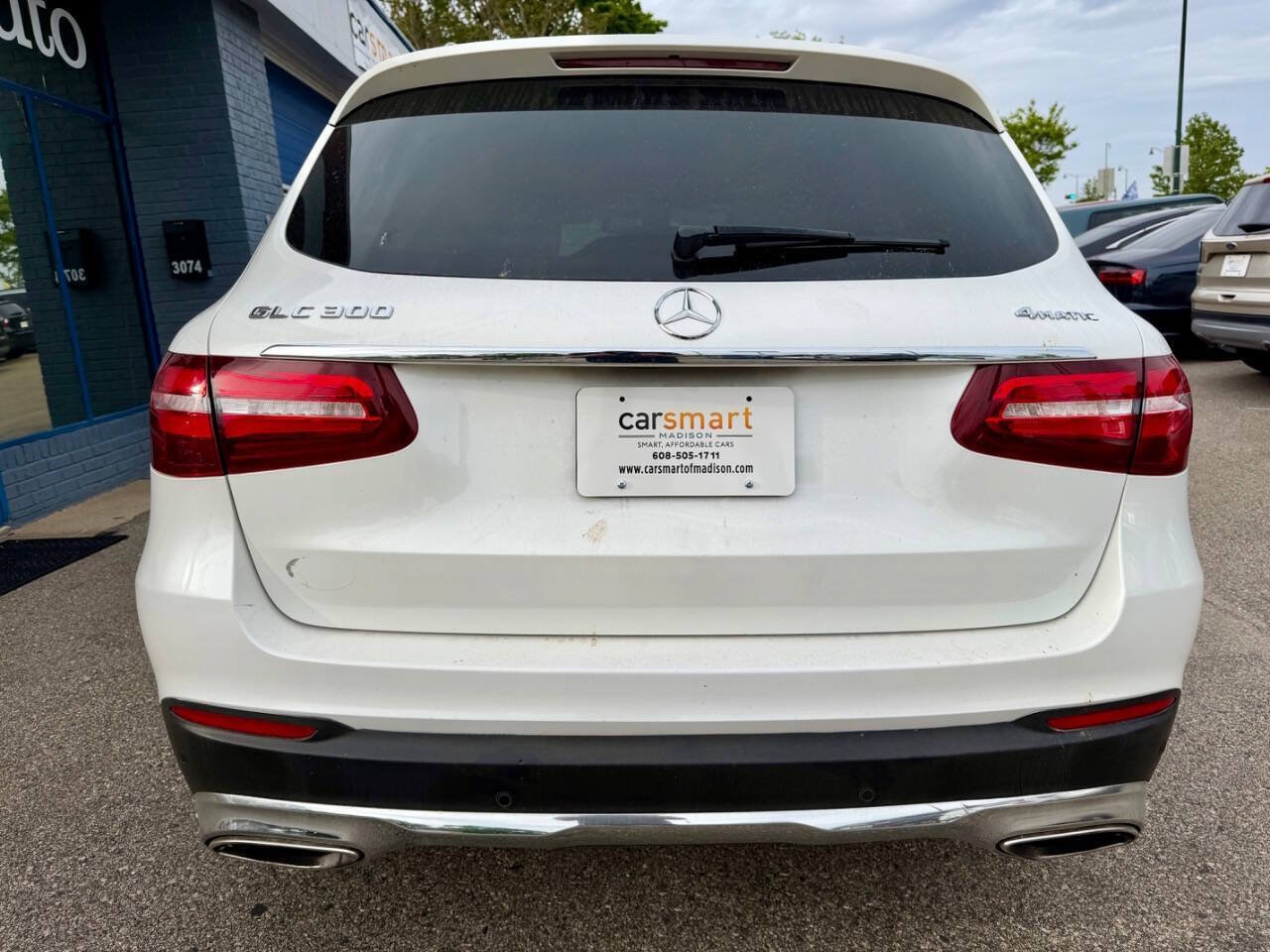 Used 2017 Mercedes-Benz GLC 300 4MATIC image 8