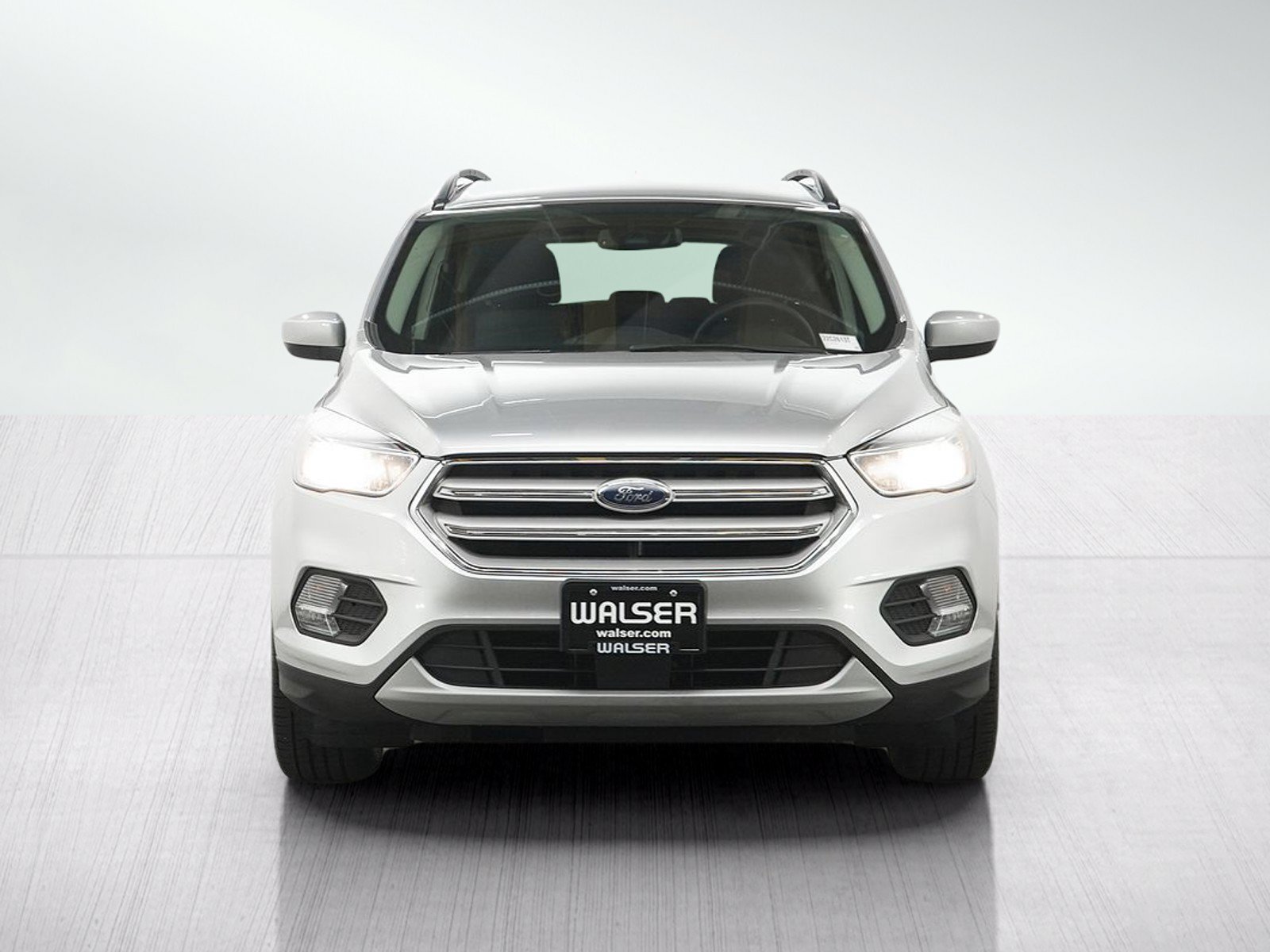 Used 2018 Ford Escape SE w/ Ford Safe & Smart Package FWD image 8