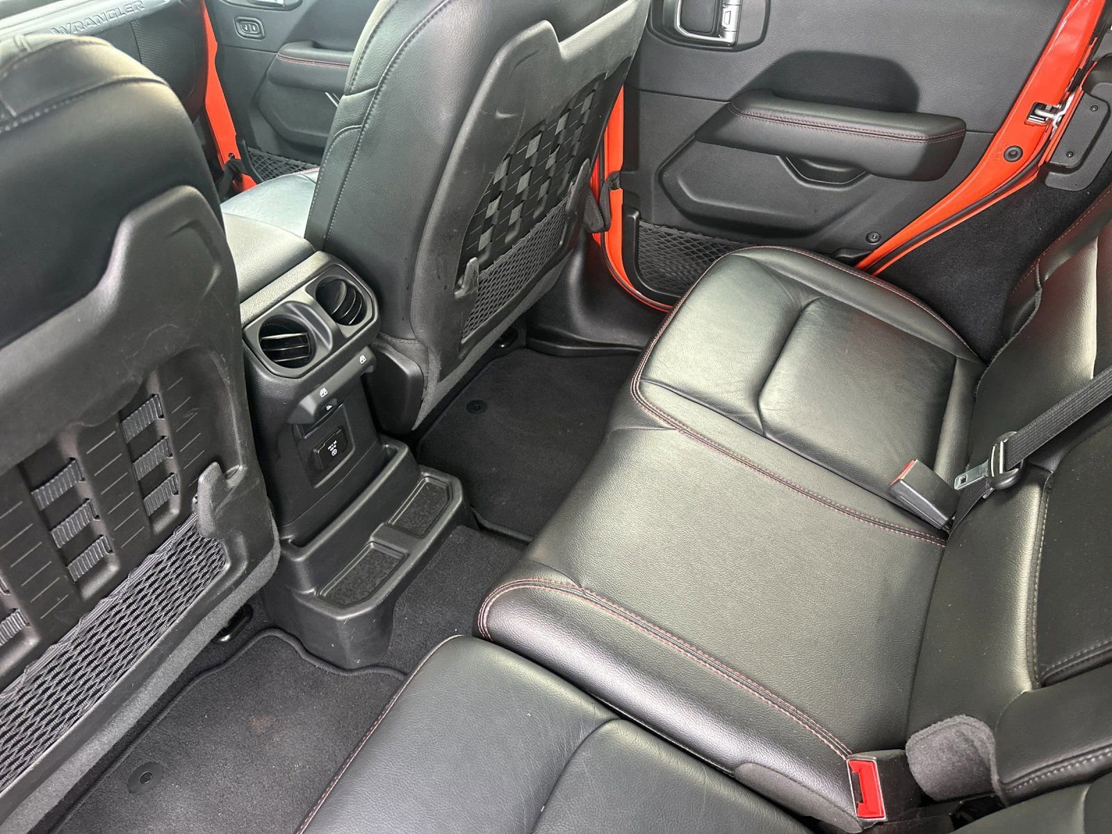 Used 2019 Jeep Wrangler Unlimited Rubicon AWD/4WD image 12