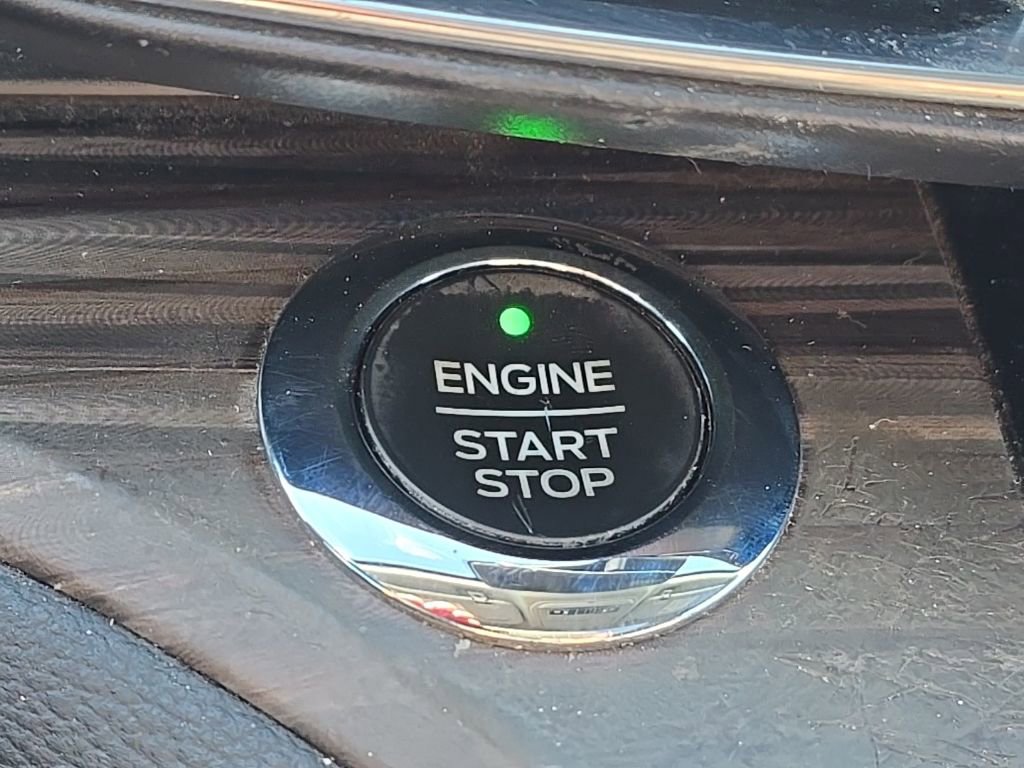 Used 2021 Ford Explorer Limited w/ Equipment Group 301A image 6