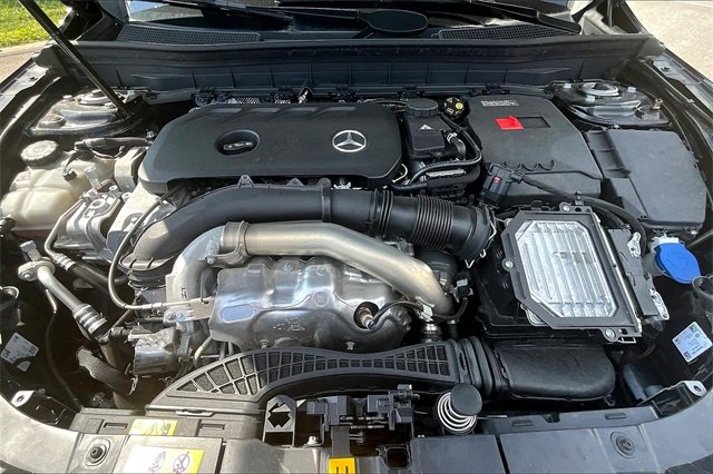 New 2024 Mercedes-Benz GLB 250 image 12