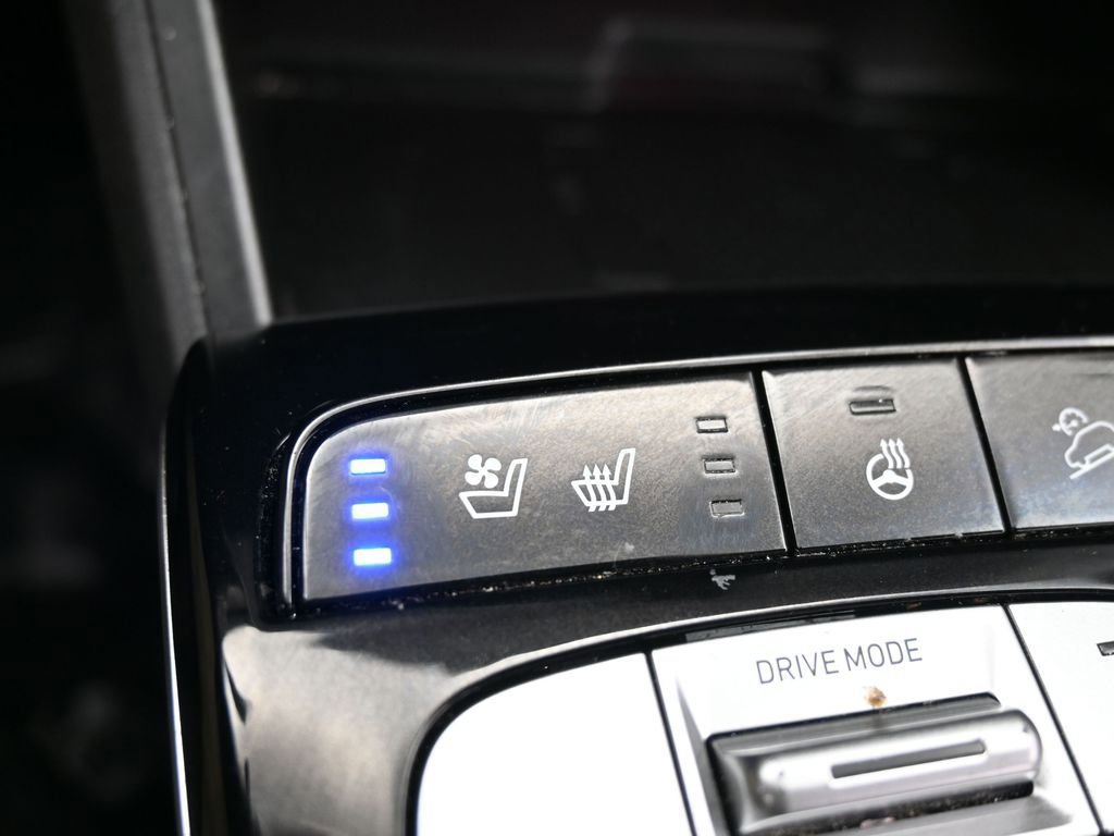 Used 2024 Hyundai Tucson Limited image 26