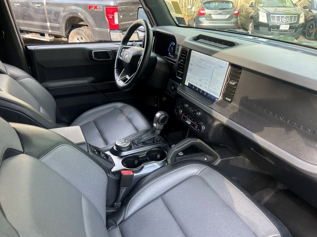 Used 2024 Ford Bronco Everglades image 11