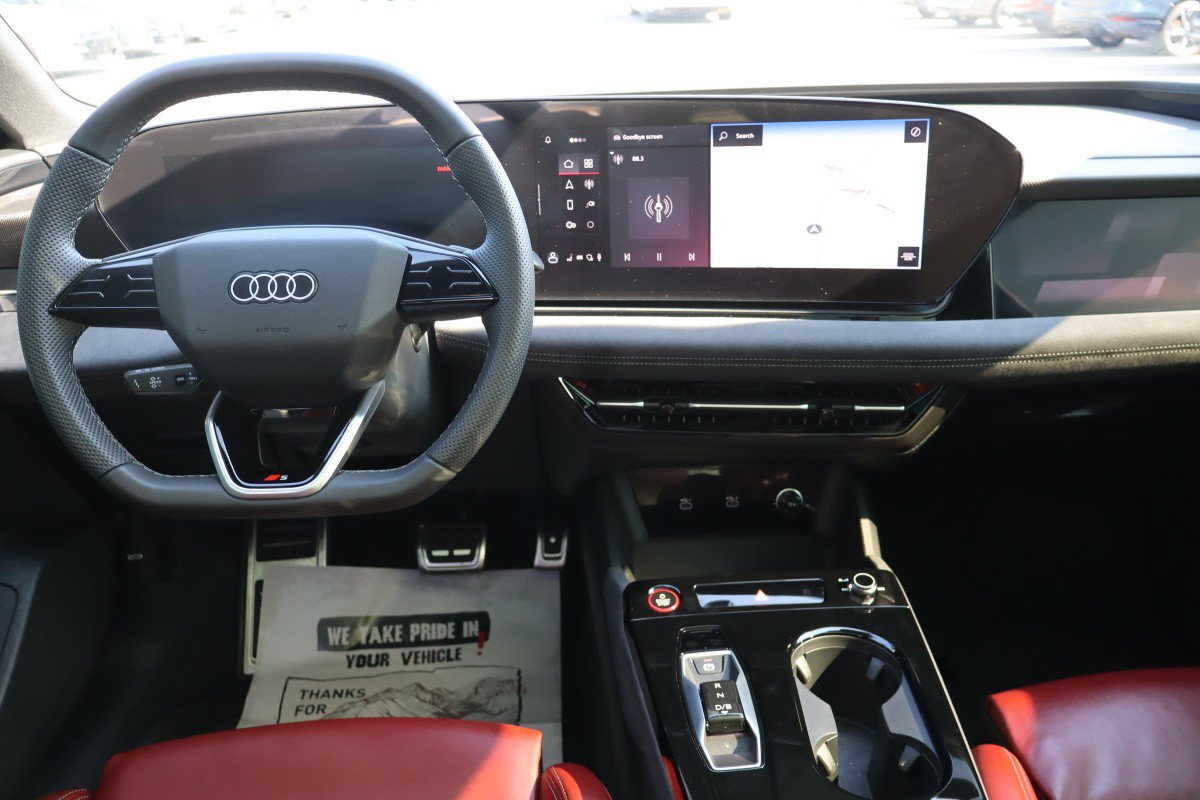 Used 2025 Audi S6 e-tron Prestige AWD/4WD image 14
