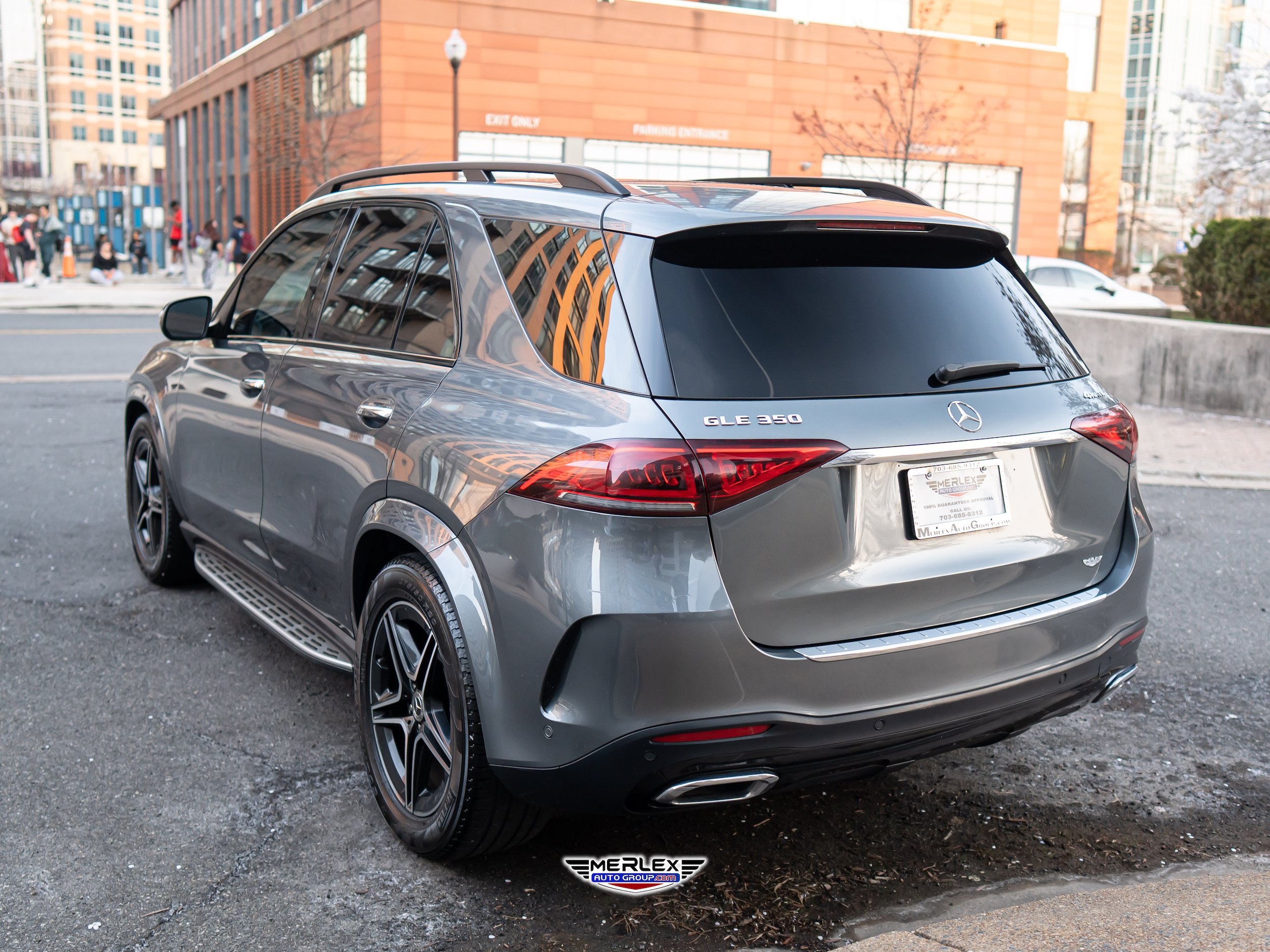 Used 2020 Mercedes-Benz GLE 350 4MATIC image 5