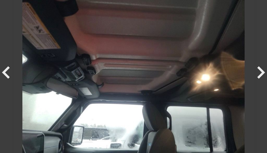 Used 2025 Jeep Wrangler Unlimited Rubicon 4xe image 11