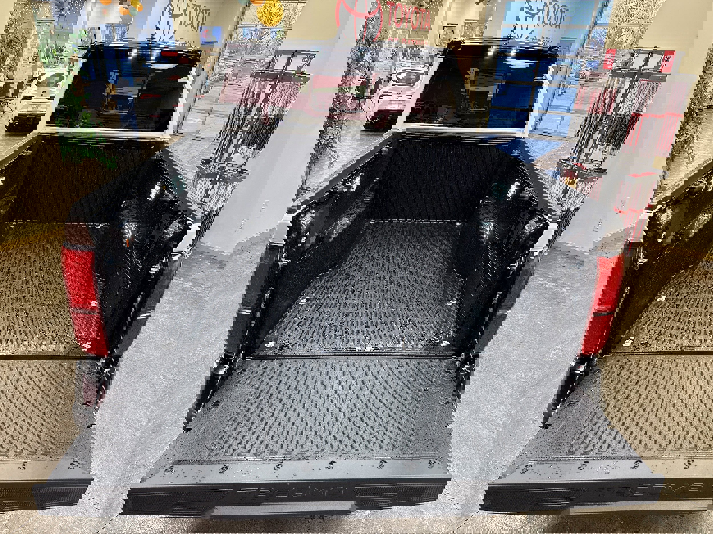 Used 2025 Toyota Tacoma TRD Pro image 11