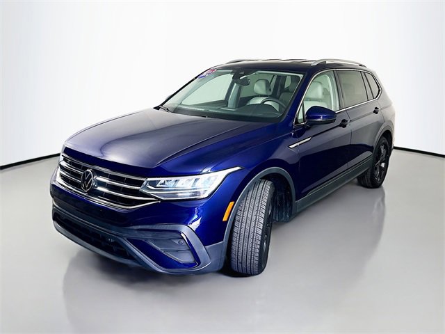 Used 2022 Volkswagen Tiguan SE image 3
