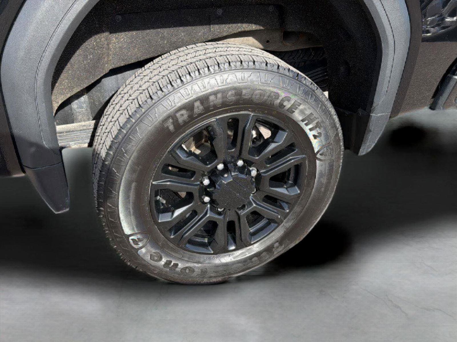 Used 2022 GMC Sierra 2500 Denali w/ Denali Black Diamond Edition image 16