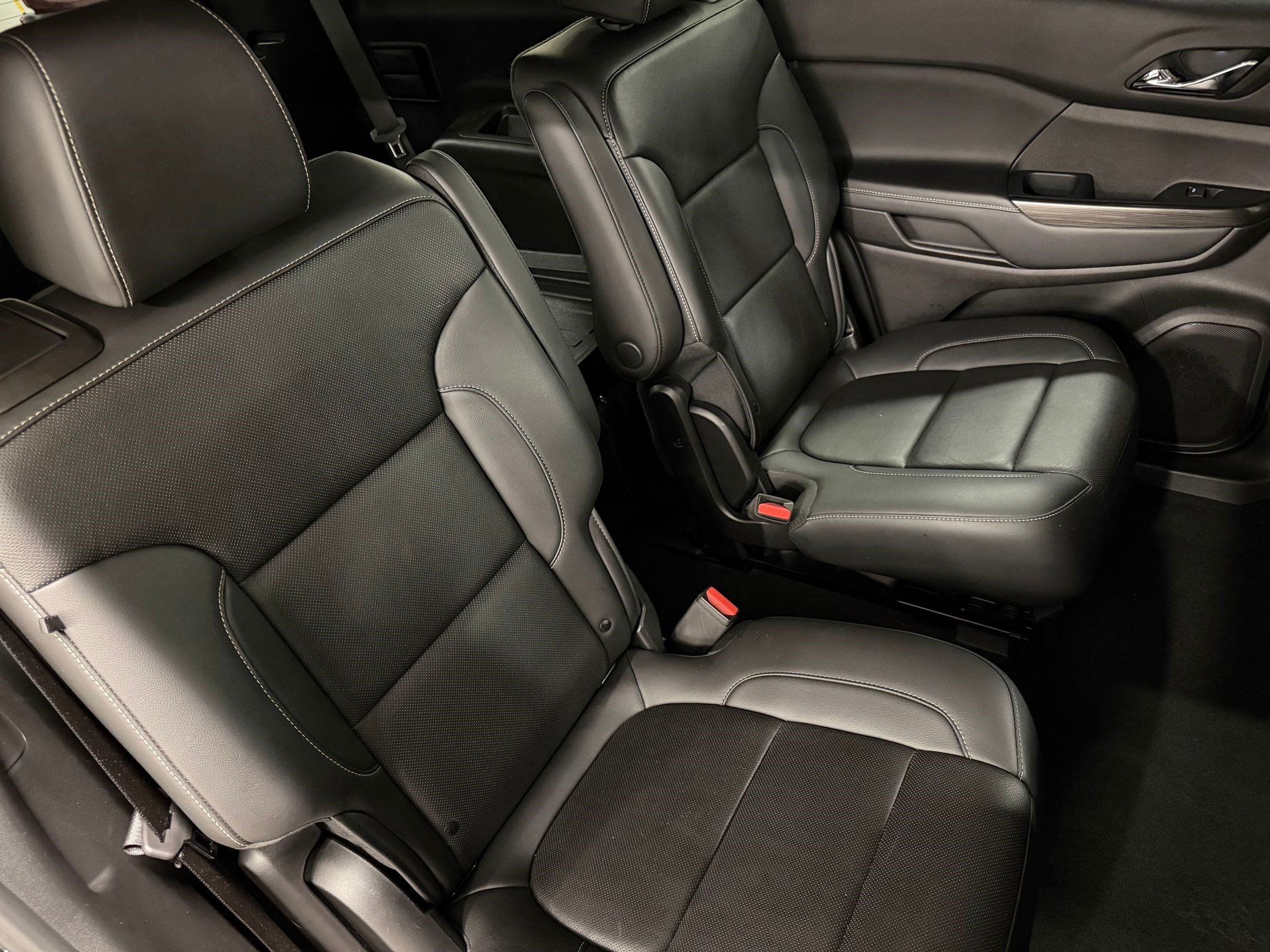 Used 2023 GMC Acadia SLT w/ Elevation Edition AWD/4WD image 48