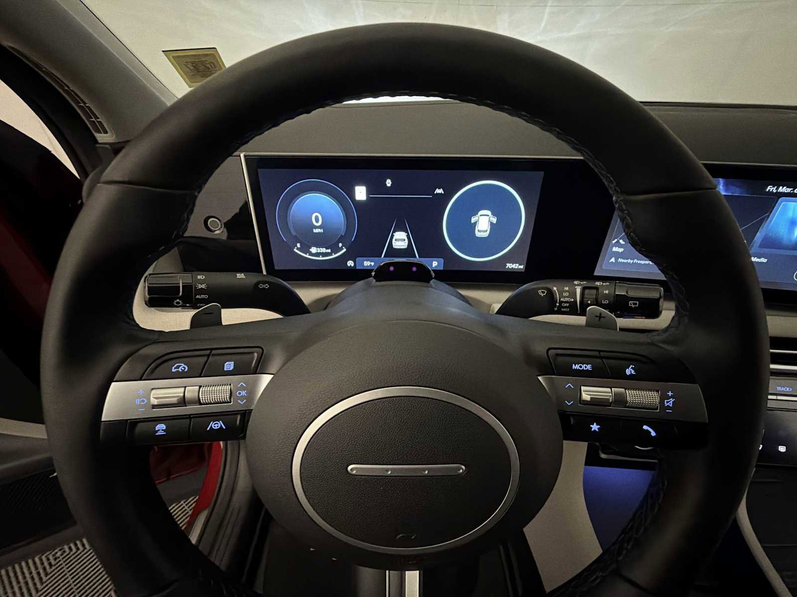 Used 2025 Hyundai Tucson Limited image 13