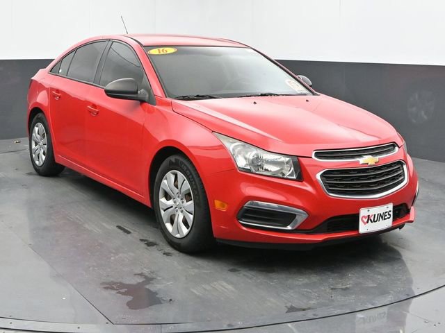 Used 2016 Chevrolet Cruze LS FWD image 2