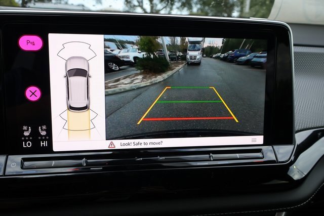 New 2026 Volkswagen Atlas Cross Sport SEL R-Line image 24
