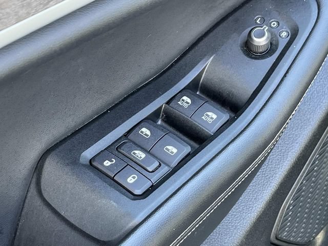 Used 2025 Jeep Grand Cherokee Limited AWD/4WD image 26
