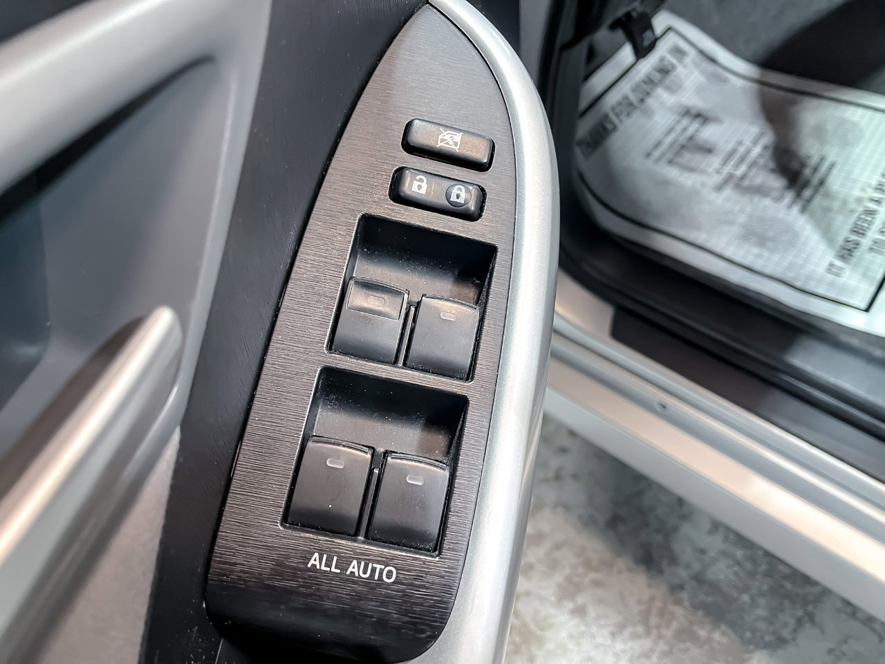 Used 2013 Toyota Prius Persona Series image 13