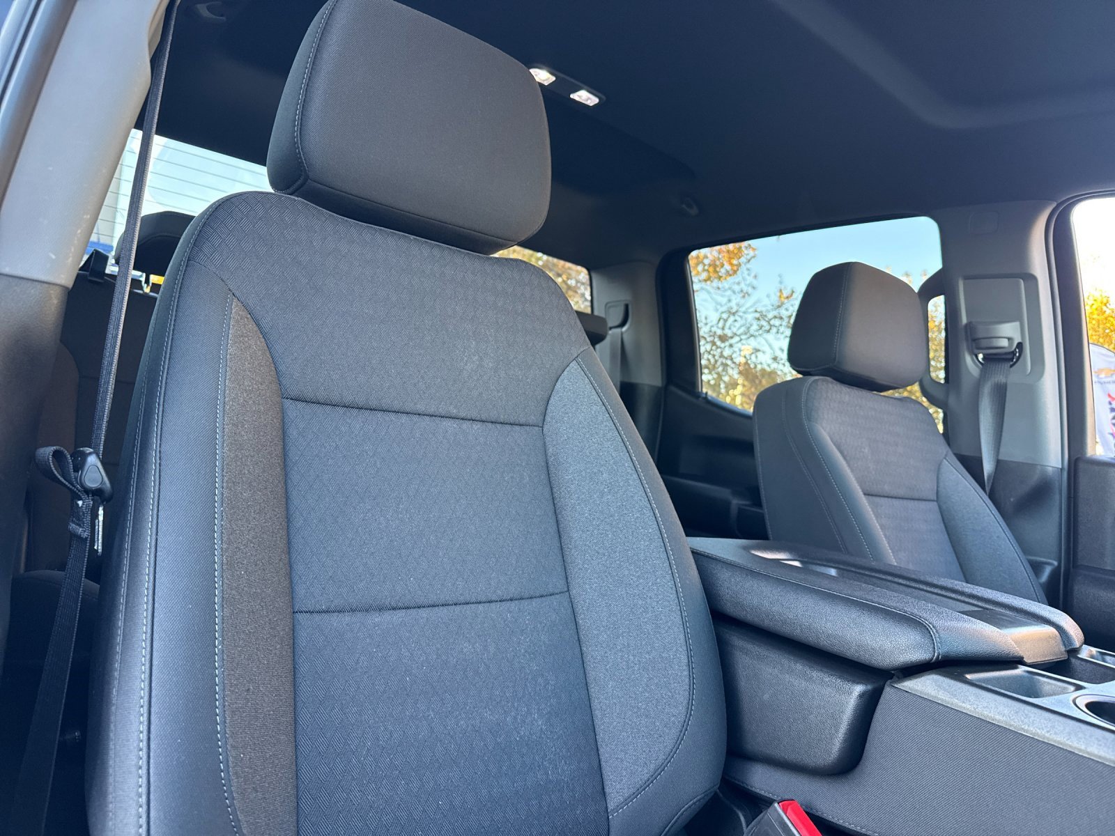 Used 2022 Chevrolet Silverado 1500 Custom image 18