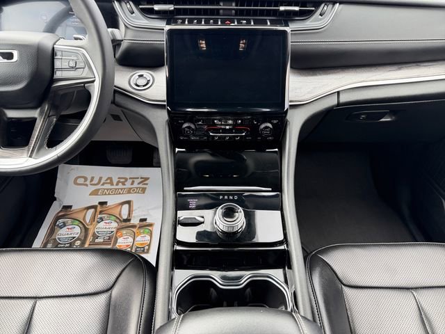 Used 2023 Jeep Grand Cherokee L Limited w/ Luxury Tech Group II AWD/4WD image 11