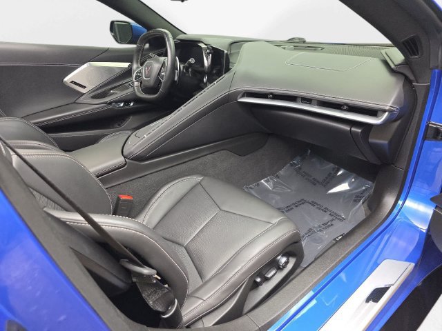 Used 2021 Chevrolet Corvette Stingray Preferred Cpe w/ Z51 Performance Package RWD image 37
