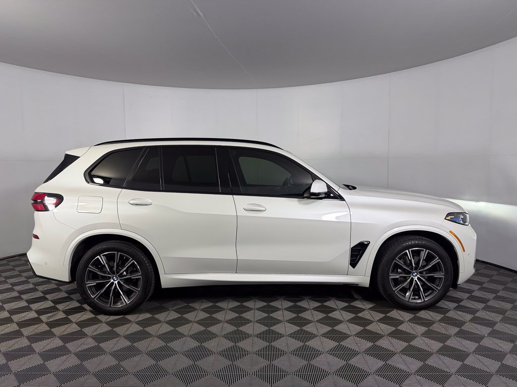 Used 2026 BMW X5 xDrive40i AWD/4WD image 5