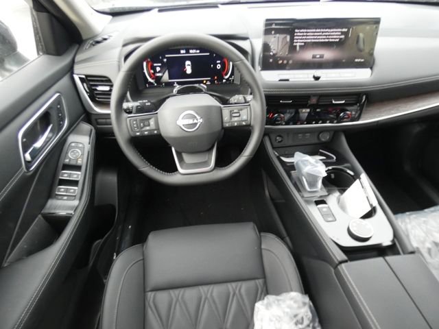 New 2026 Nissan Rogue Platinum w/ Tech Package AWD/4WD image 11