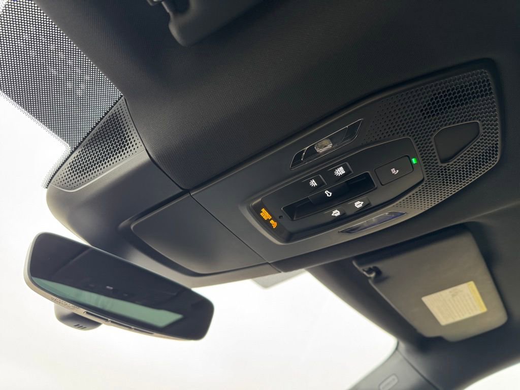 Used 2024 Porsche Macan 4 Electric image 18