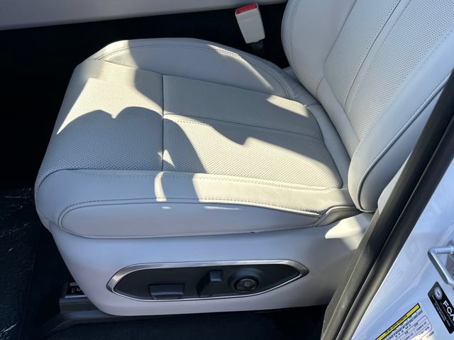 New 2026 Jeep Grand Wagoneer Limited AWD/4WD image 10