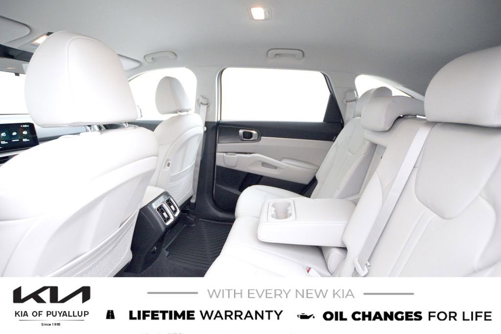 New 2026 Kia Sorento S image 12