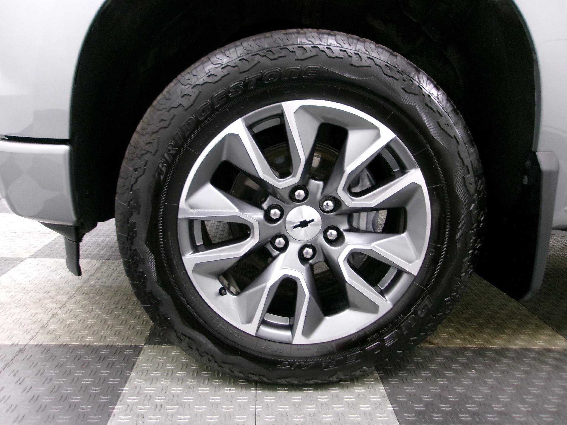 Used 2024 Chevrolet Silverado 1500 RST w/ Max Trailering Package AWD/4WD image 15