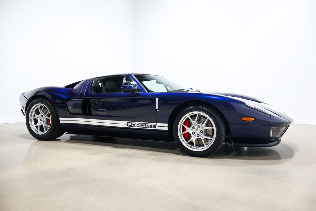 Used 2006 Ford GT RWD image 64
