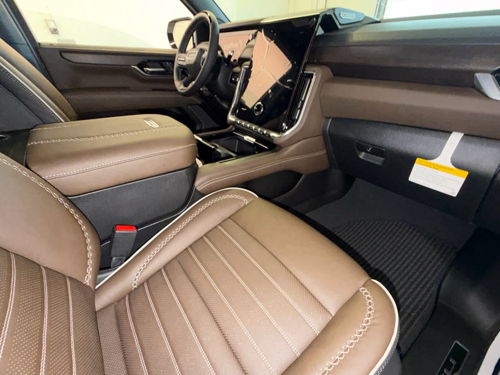New 2026 GMC Yukon Denali Ultimate AWD/4WD image 29