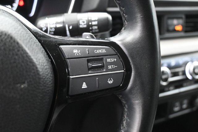 Certified 2025 Honda Pilot EX-L image 6