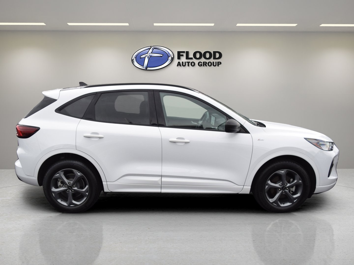Used 2023 Ford Escape ST-Line w/ Tech Pack #1 image 3