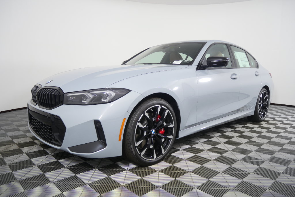 New 2026 BMW 330i Sedan w/ M Sport Package RWD image 8