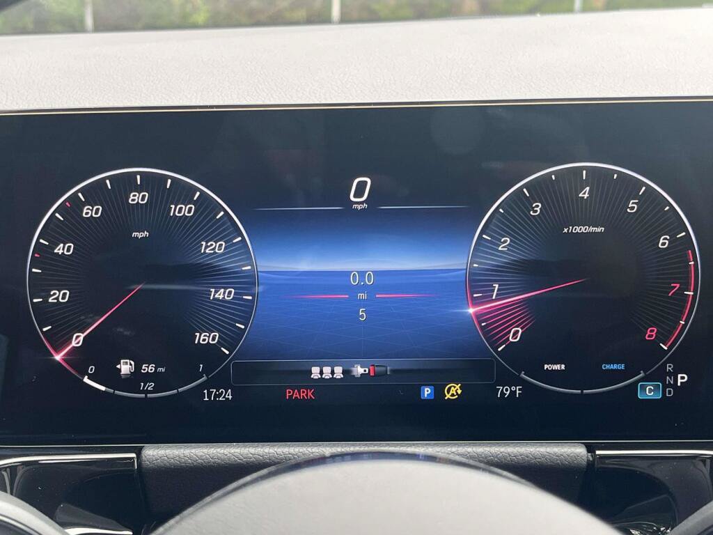 New 2026 Mercedes-Benz GLA 250 4MATIC image 3